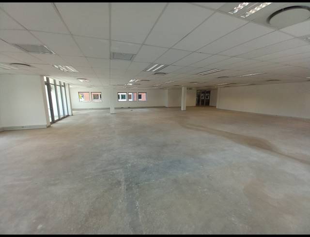 329M² OFFICE TO LET IN BRYANSTON